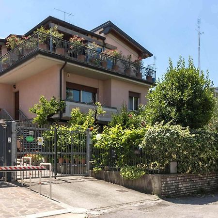 Frank Ronyo Apartment Desenzano del Garda Bagian luar foto